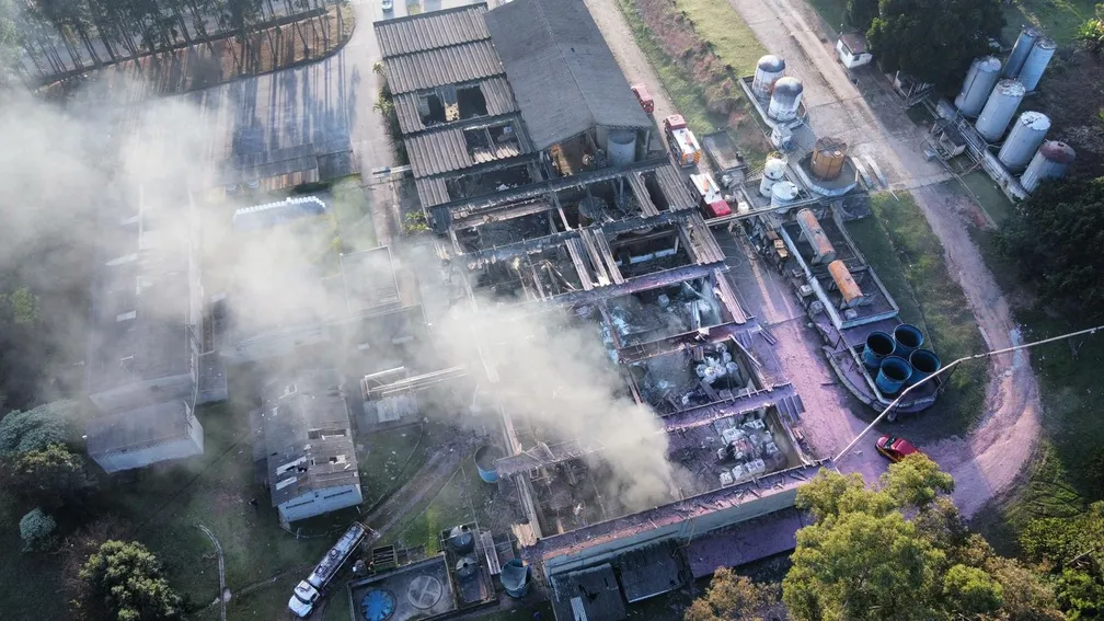 Explosão em Empresa de Resina em Várzea Paulista Deixa Cinco Feridos e Interdita Área .